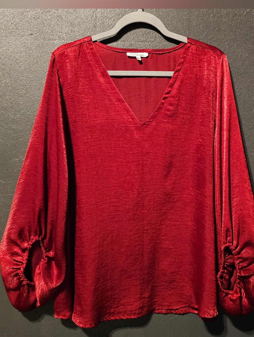 Aunt Wanda Ruby Red V-Neck Satin Balloon Sleeve Tunic Size M/L
